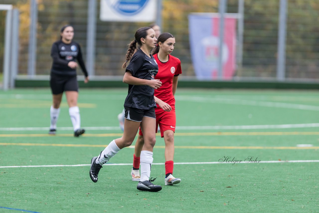 Bild 298 - wCJ VfL Pinneberg - Eimsbuettler TV : Ergebnis: 0:3